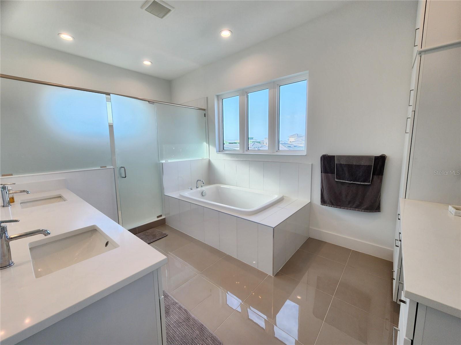 Image 18 of 31 For 6314 Sea Lavender Drive