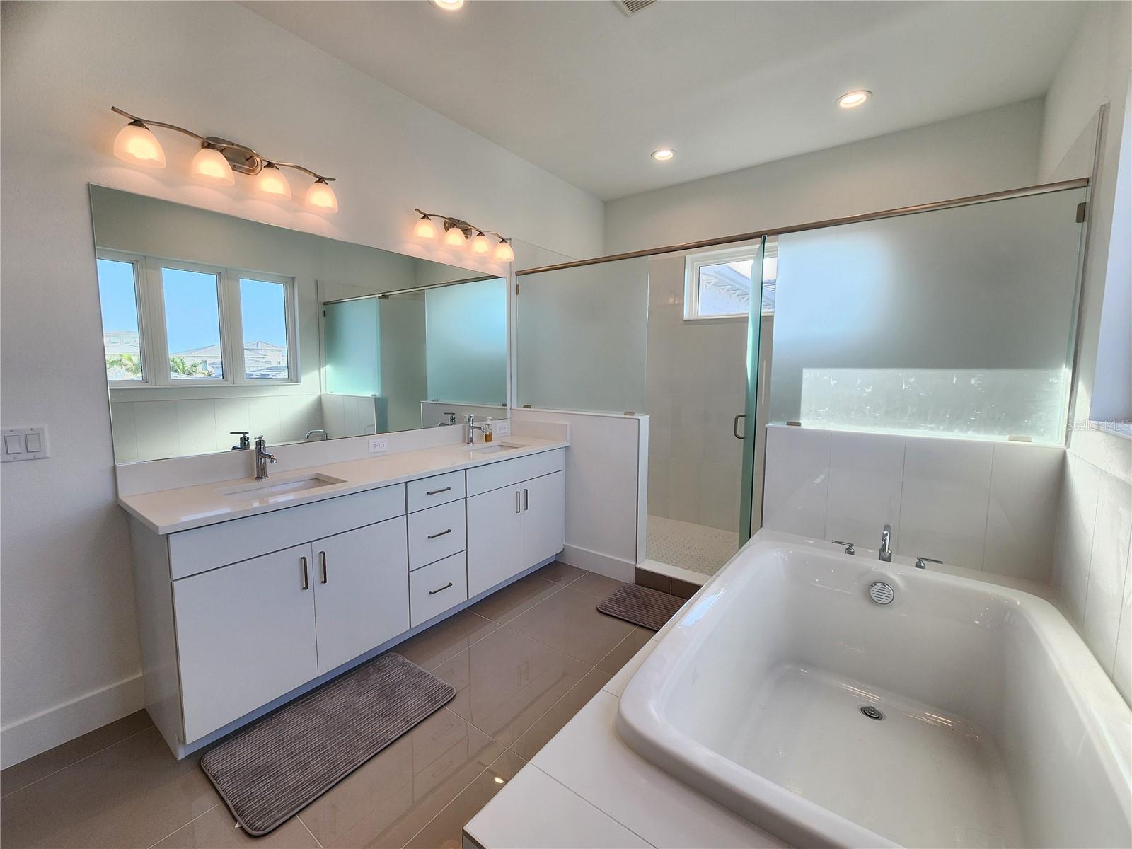 Image 19 of 31 For 6314 Sea Lavender Drive