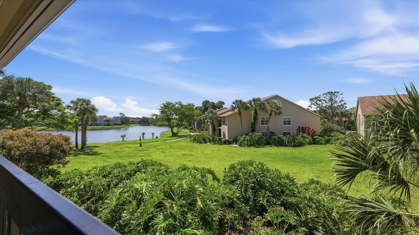 Image 30 of 47 For 4033 Crockers Lake Boulevard 28