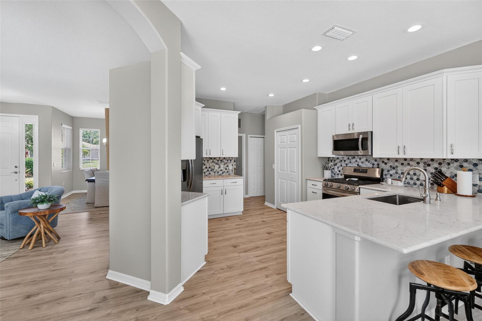 Listing photo id 13 for 13332 Purple Finch Cir