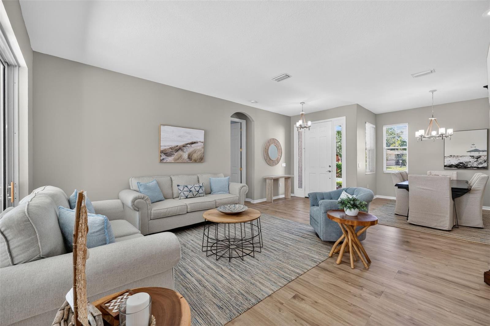 Listing photo id 4 for 13332 Purple Finch Cir