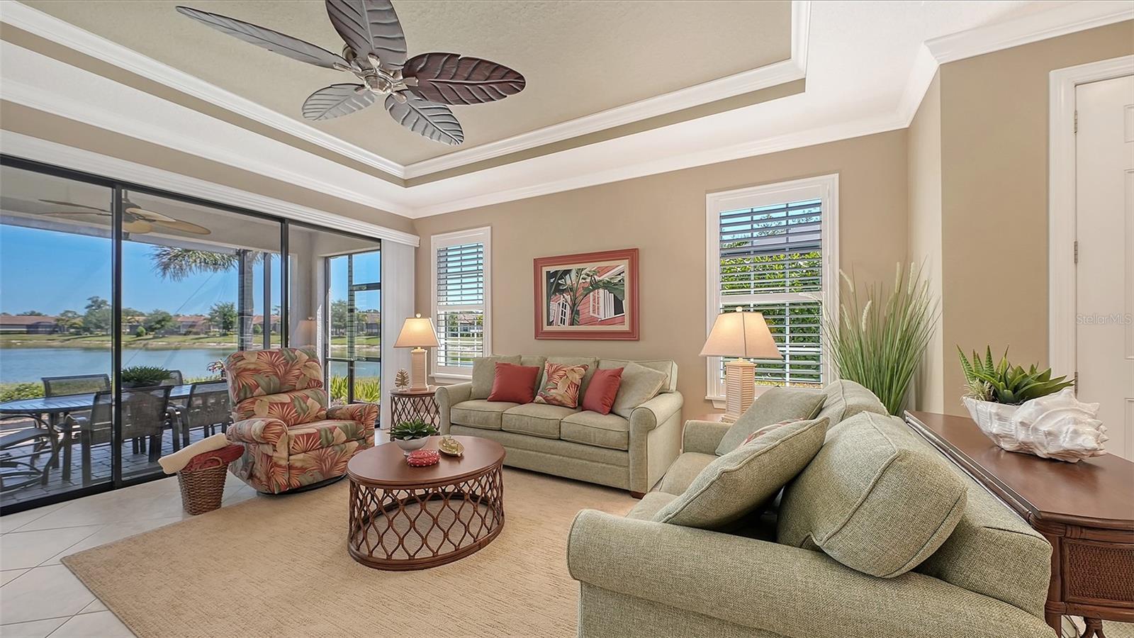 Listing photo id 11 for 5708 Puccini Street