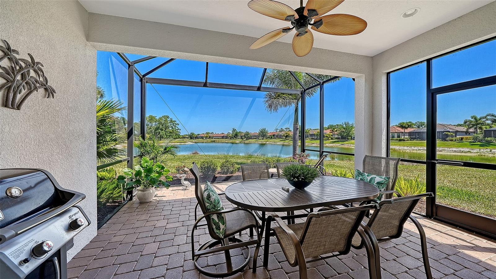 Listing photo id 14 for 5708 Puccini Street