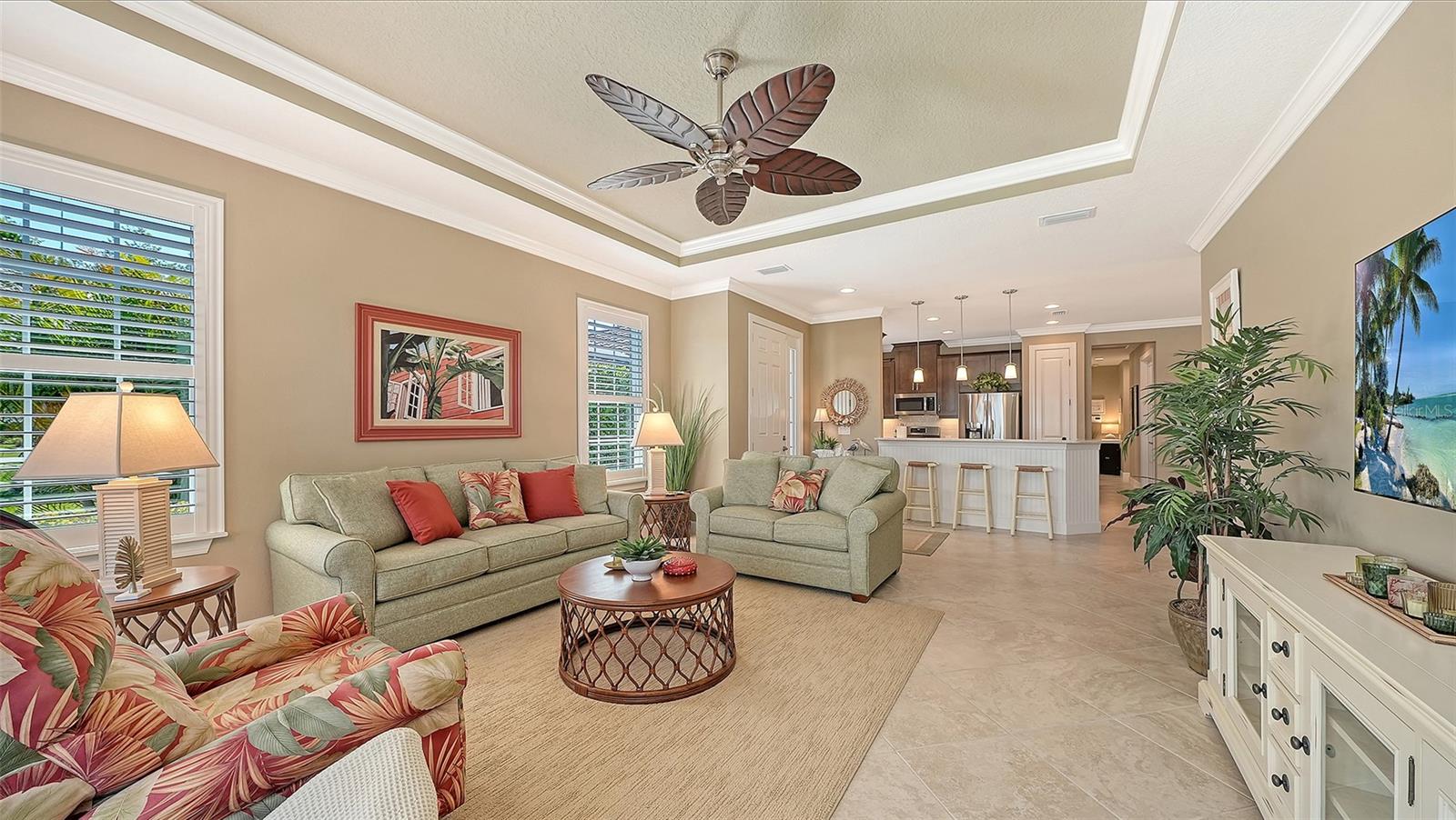 Listing photo id 19 for 5708 Puccini Street