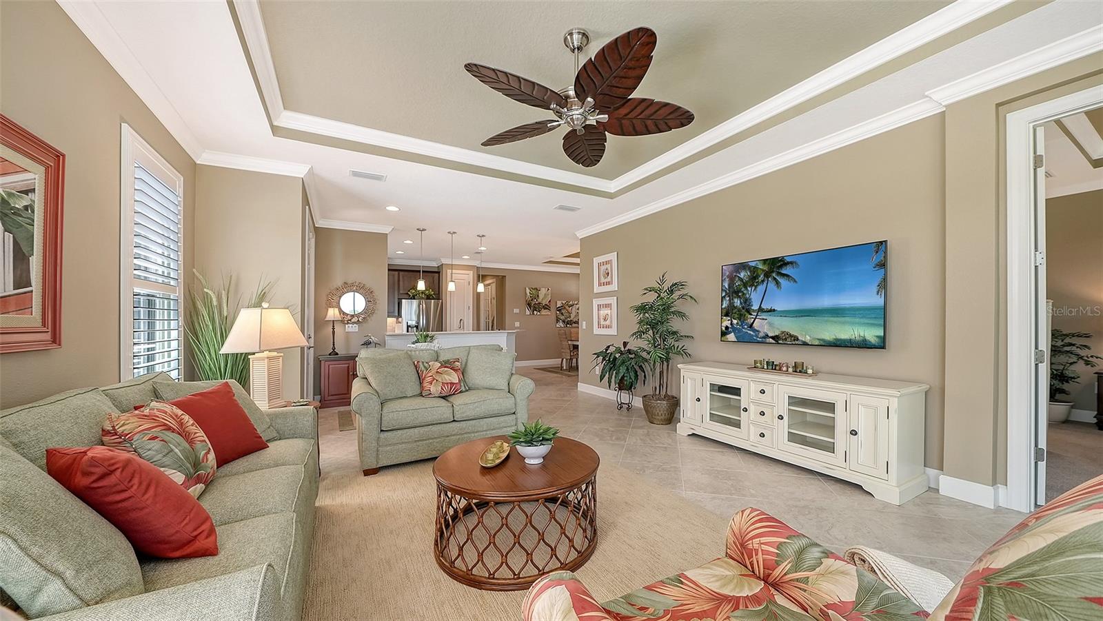 Listing photo id 20 for 5708 Puccini Street