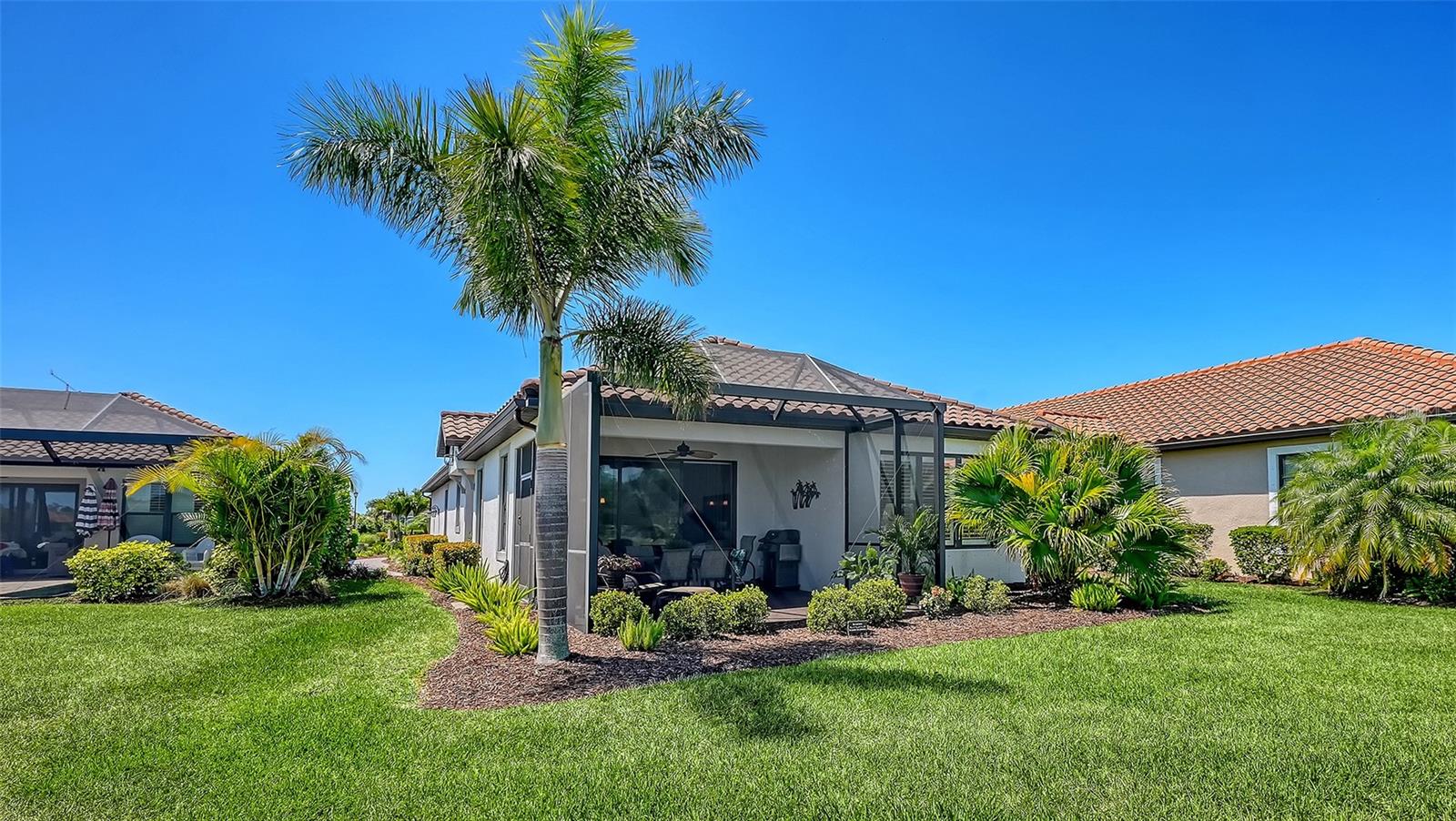 Listing photo id 48 for 5708 Puccini Street