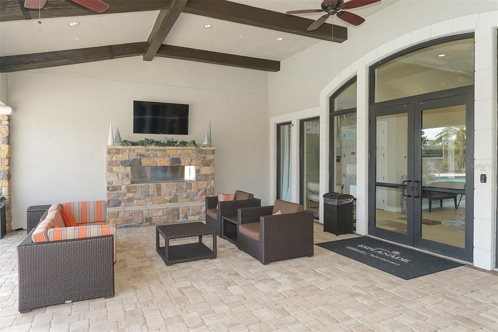 Listing photo id 69 for 5708 Puccini Street