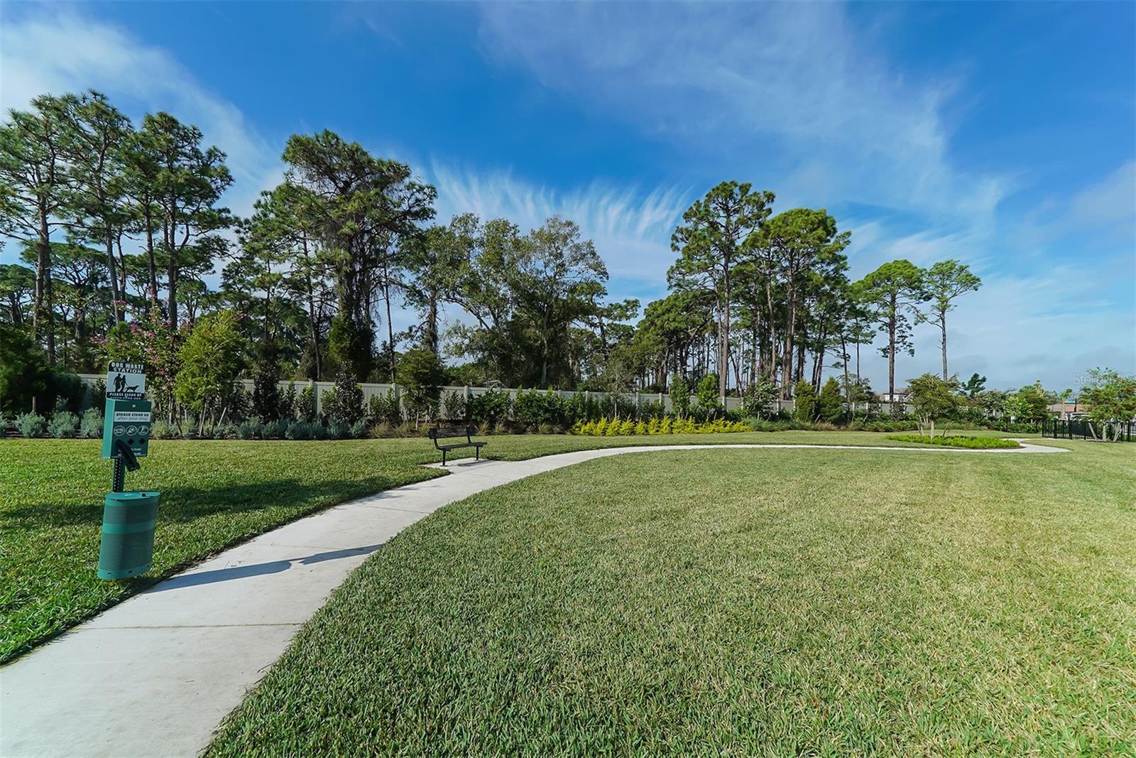 Listing photo id 74 for 5708 Puccini Street