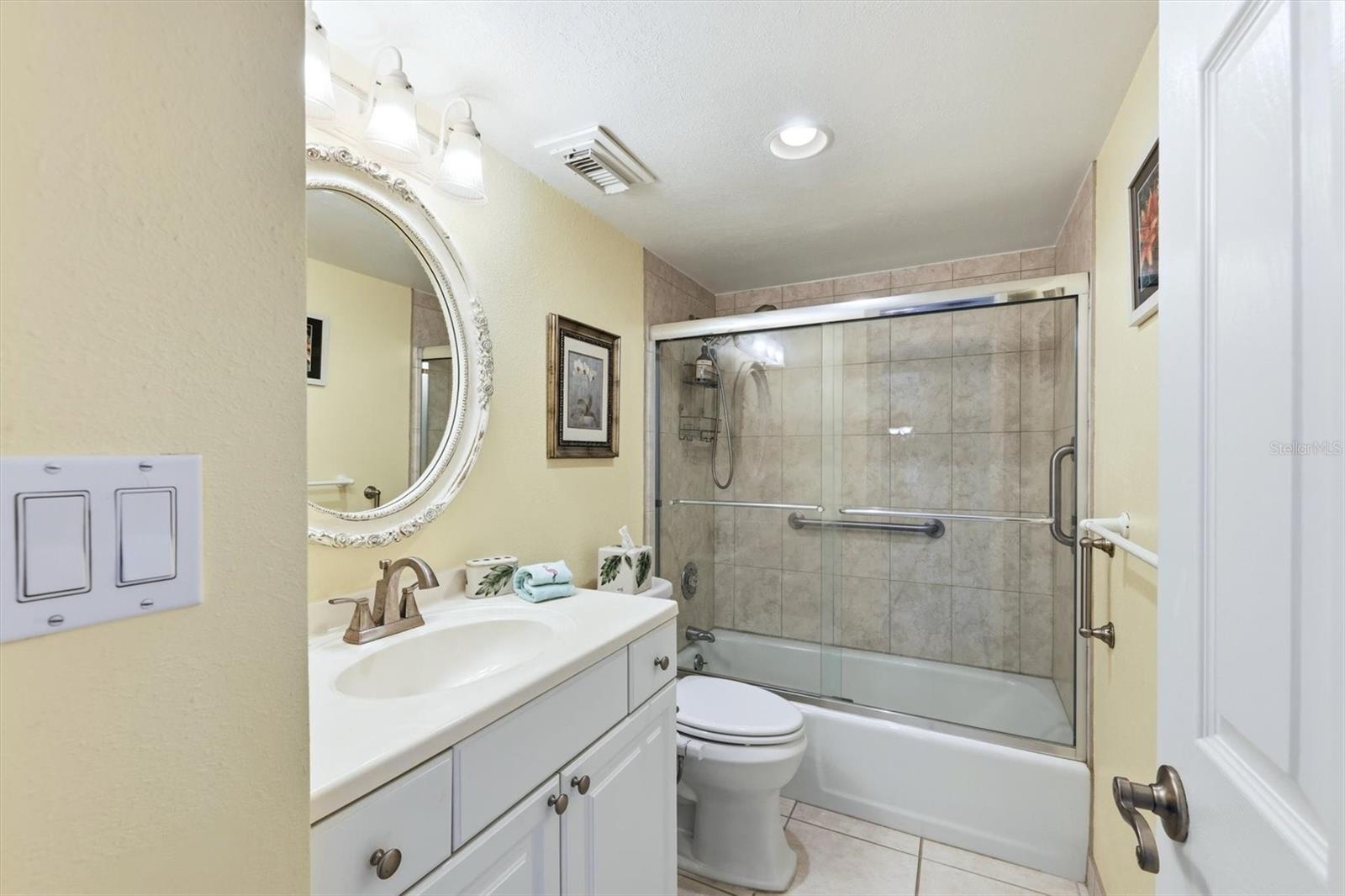 Image 17 of 58 For 1215 Portofino Drive 406