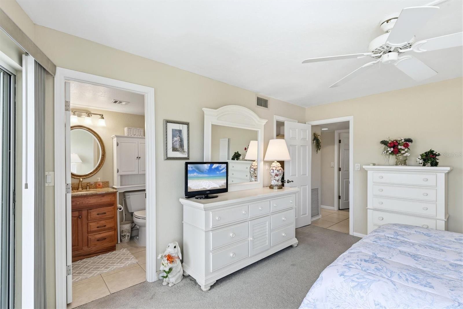 Image 21 of 58 For 1215 Portofino Drive 406