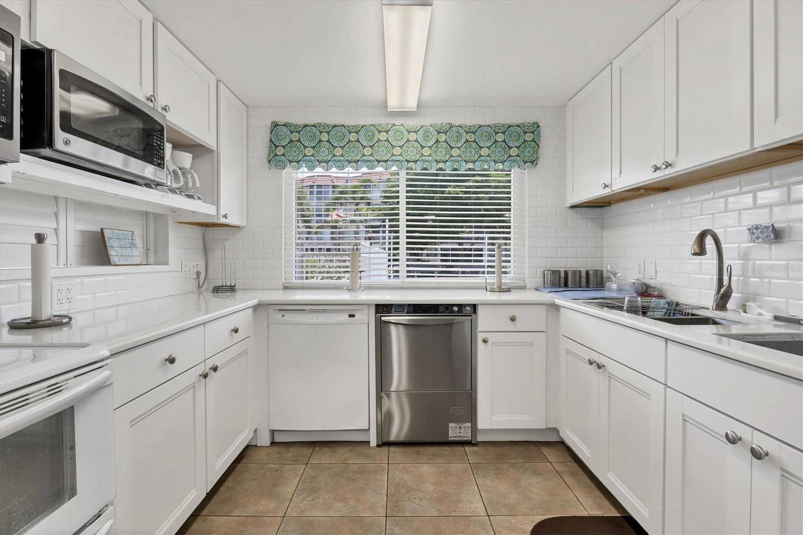 Image 36 of 58 For 1215 Portofino Drive 406