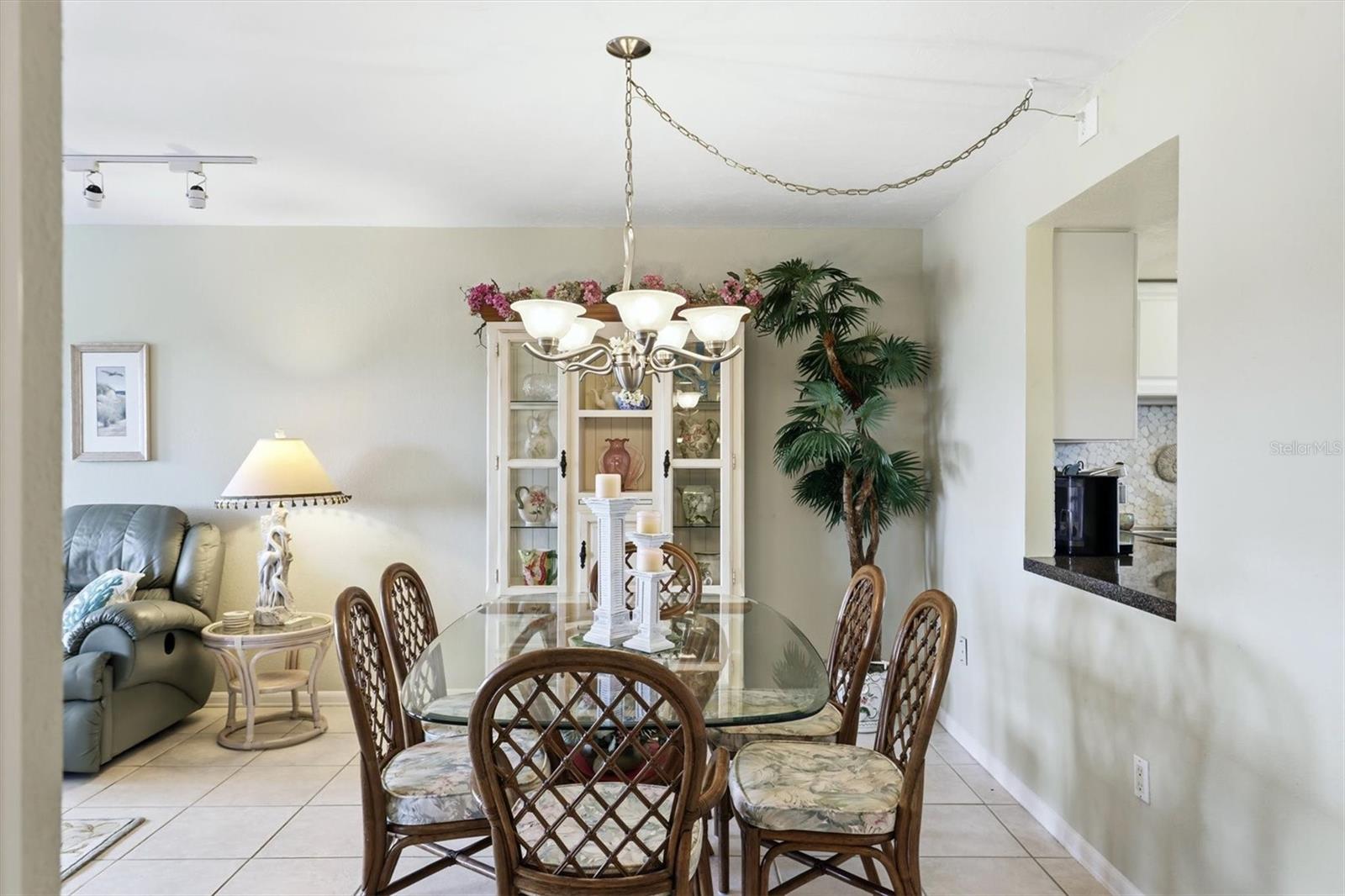 Image 9 of 58 For 1215 Portofino Drive 406