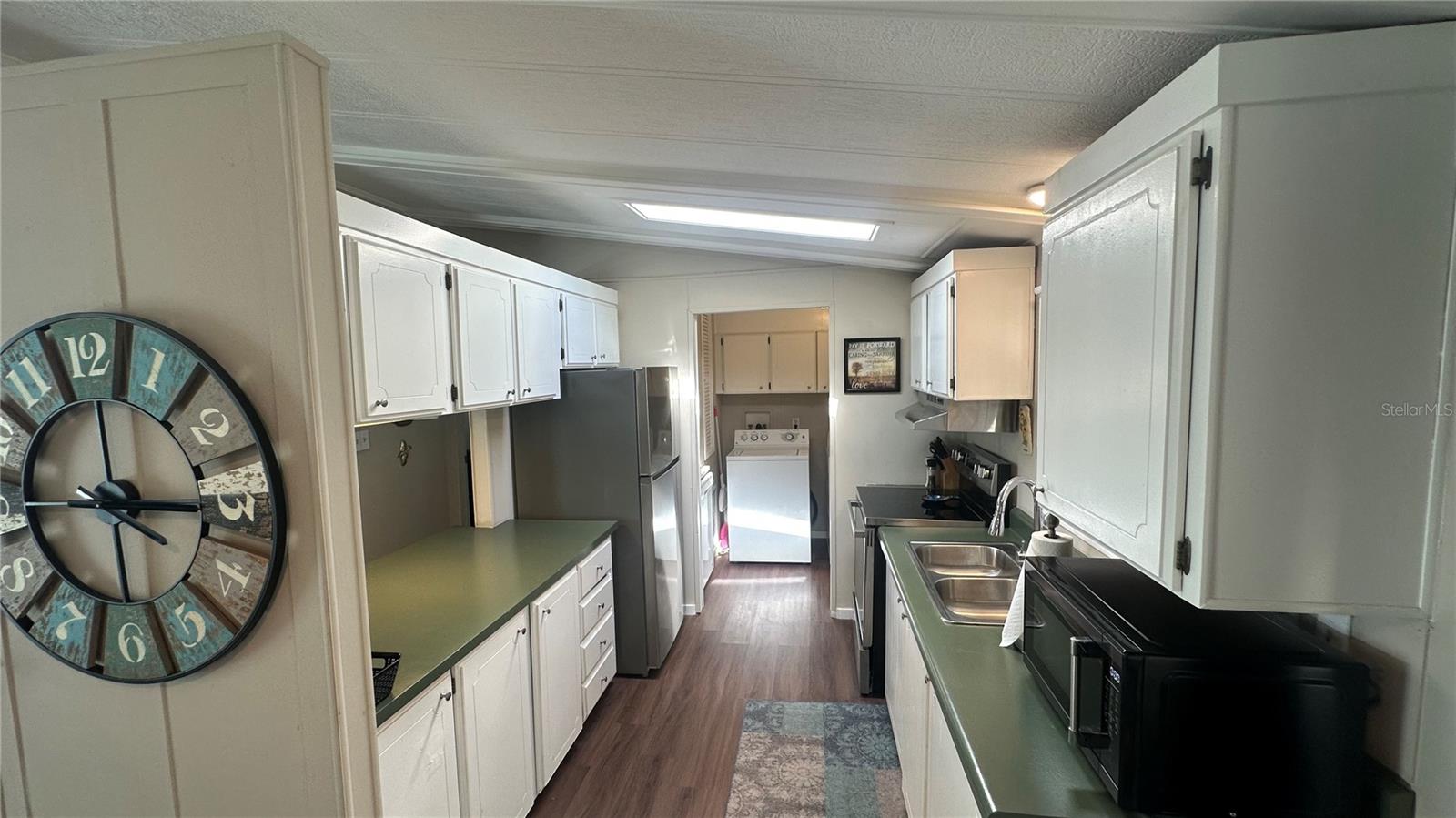 Image 16 of 26 For 6710 36th Avenue E 63
