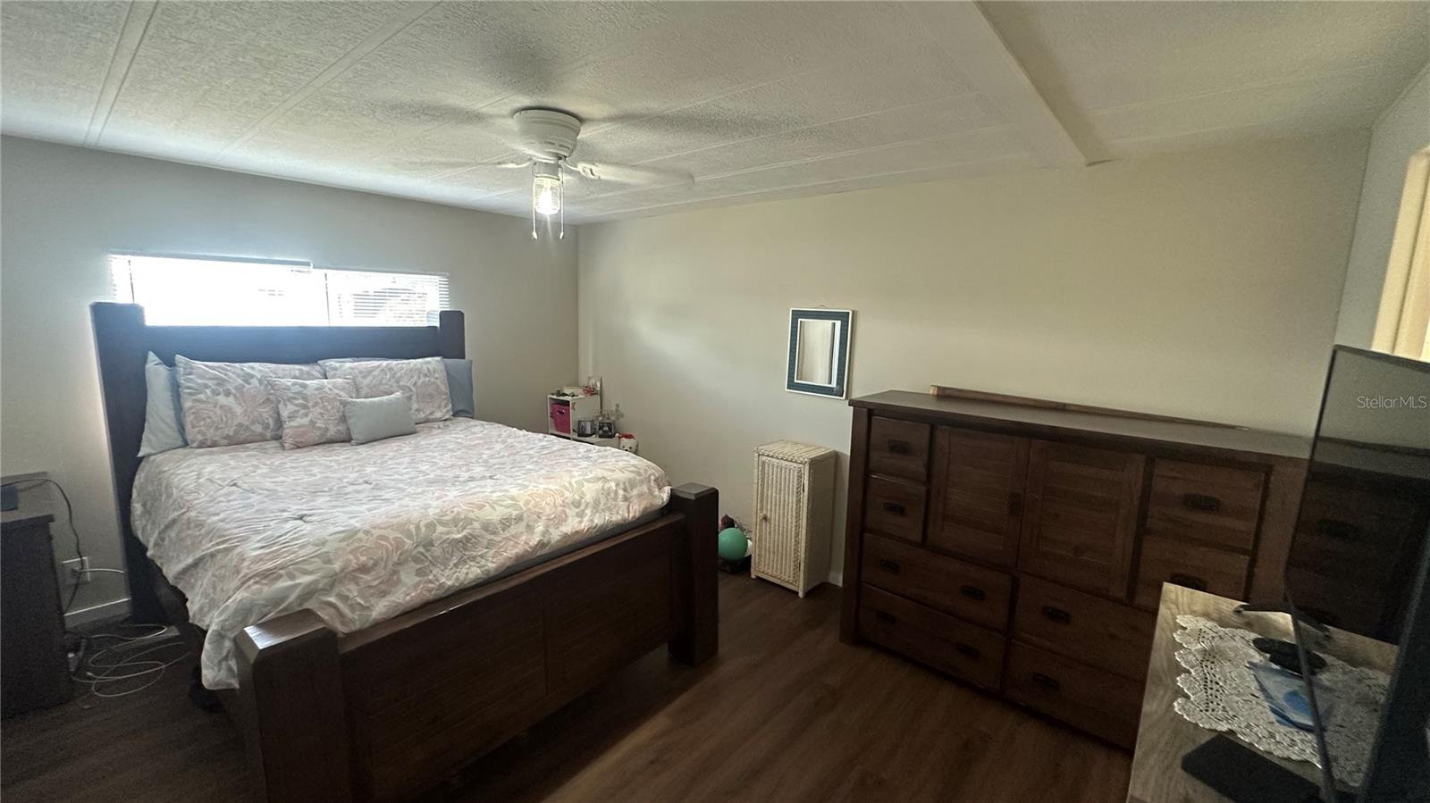 Image 20 of 26 For 6710 36th Avenue E 63