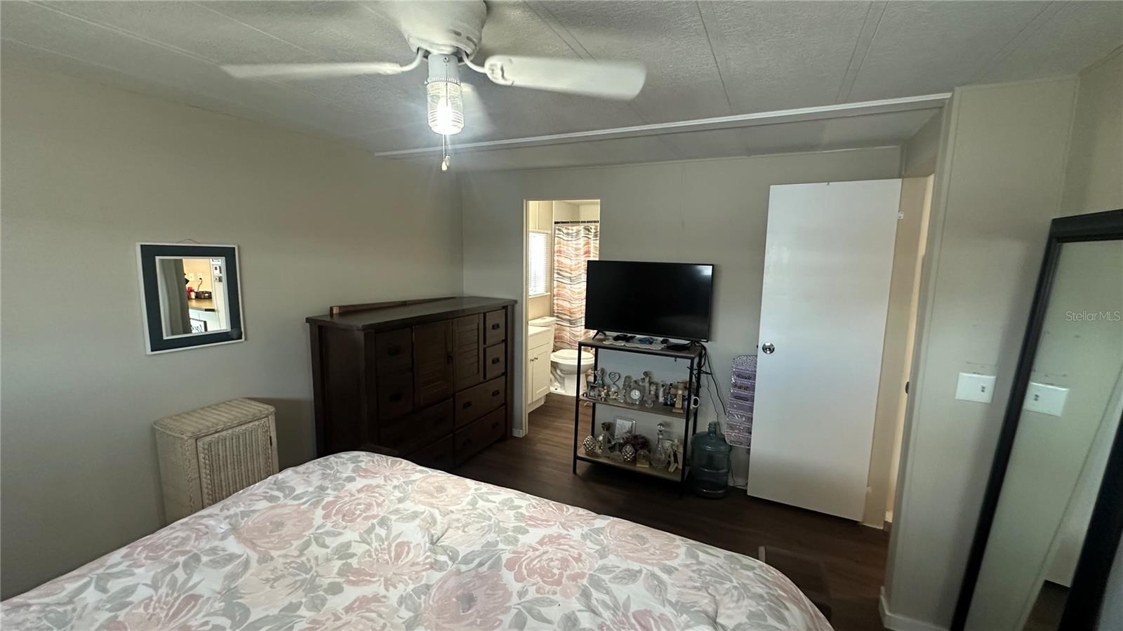 Image 21 of 26 For 6710 36th Avenue E 63