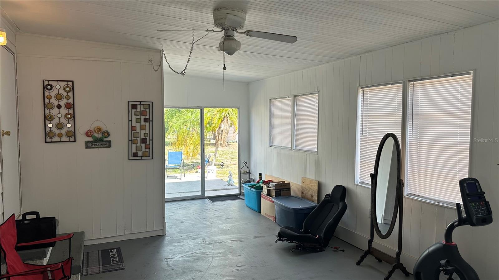 Image 5 of 26 For 6710 36th Avenue E 63