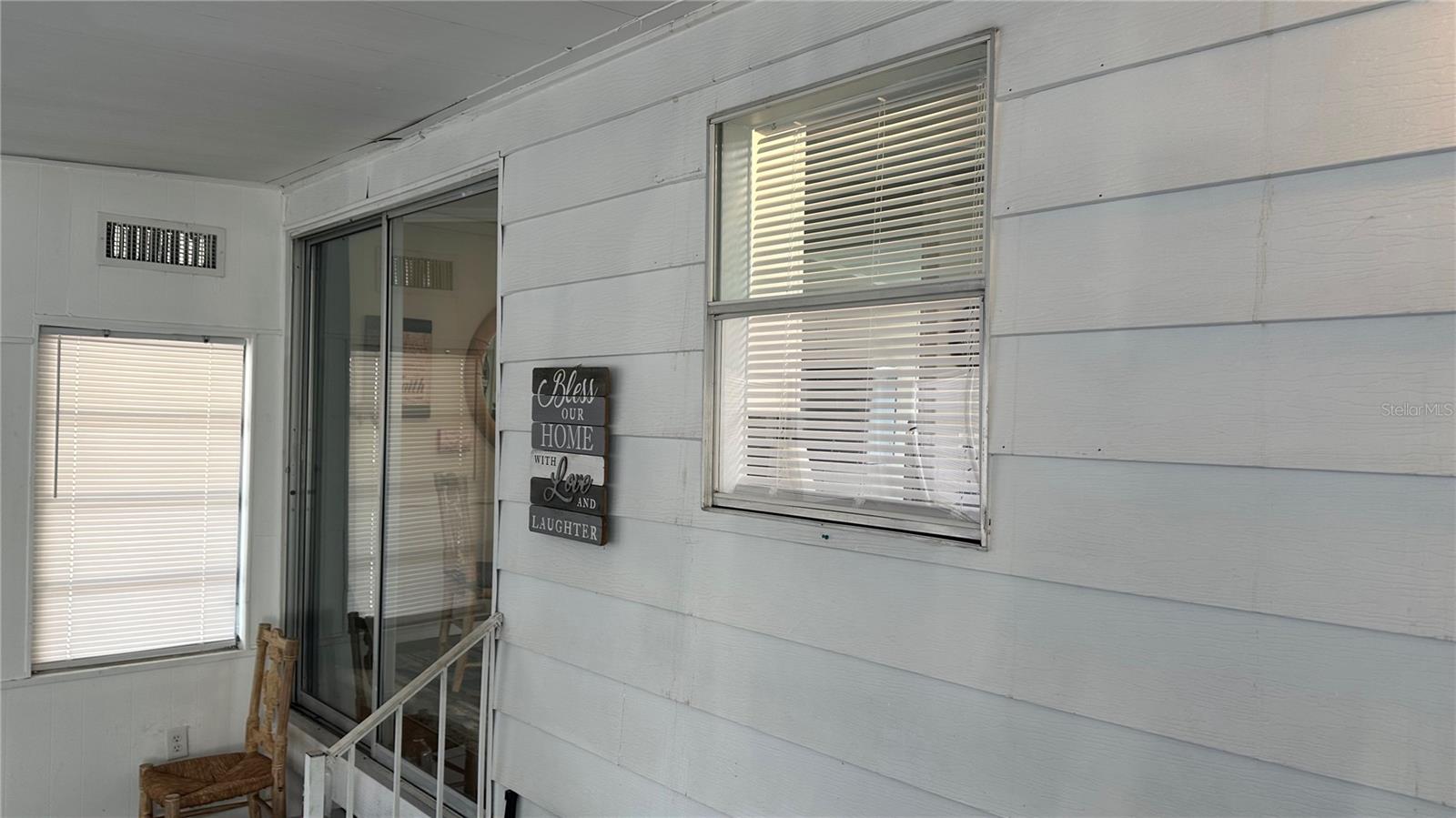 Image 7 of 26 For 6710 36th Avenue E 63