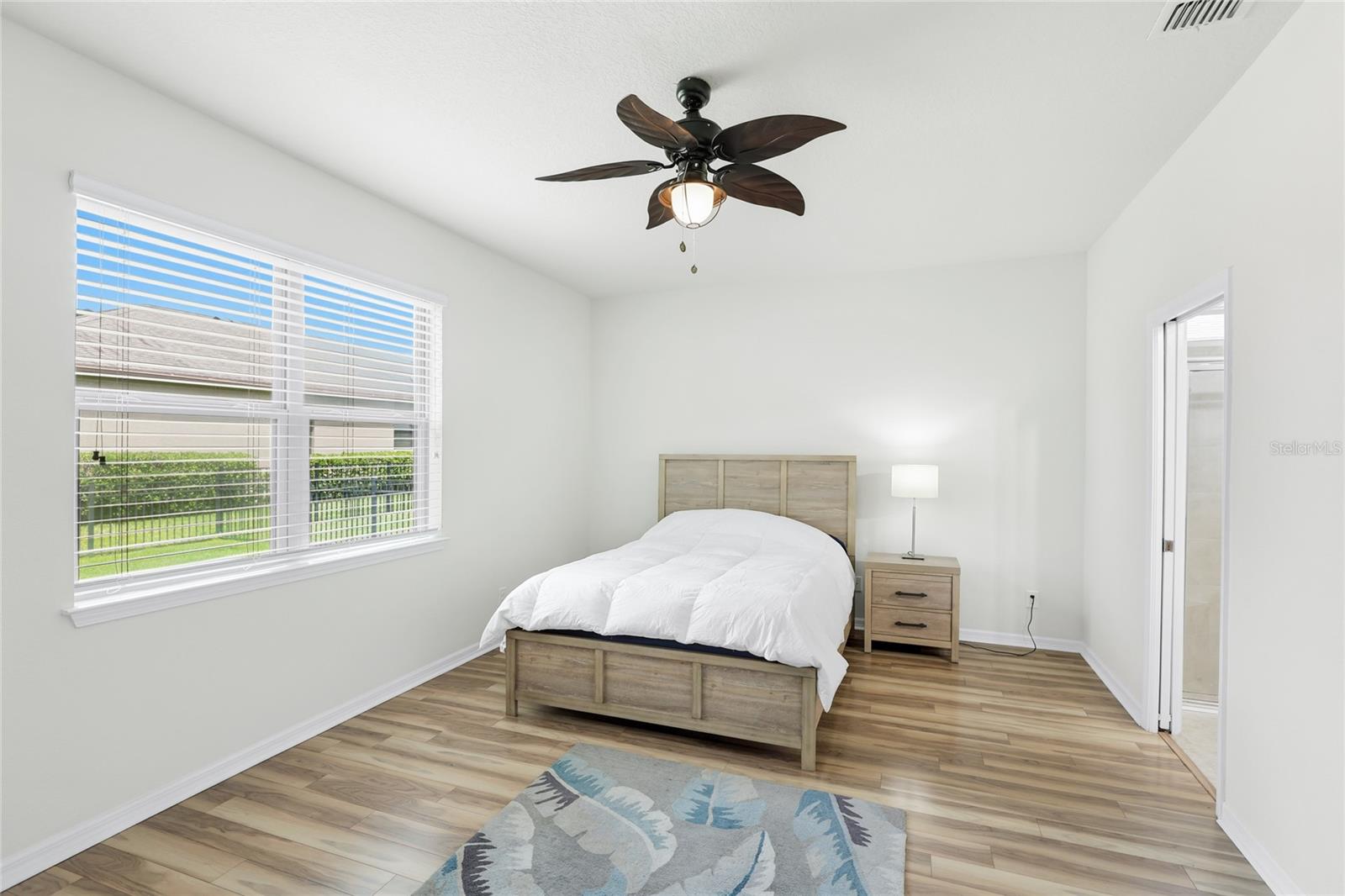 Image 17 of 62 For 5539 105th Terrace E