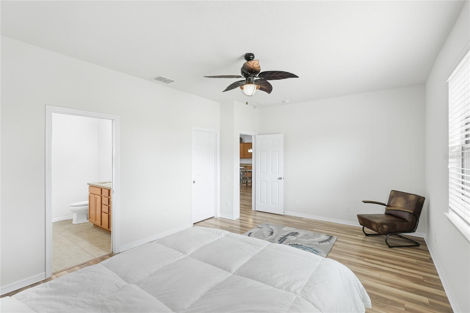 Image 19 of 62 For 5539 105th Terrace E