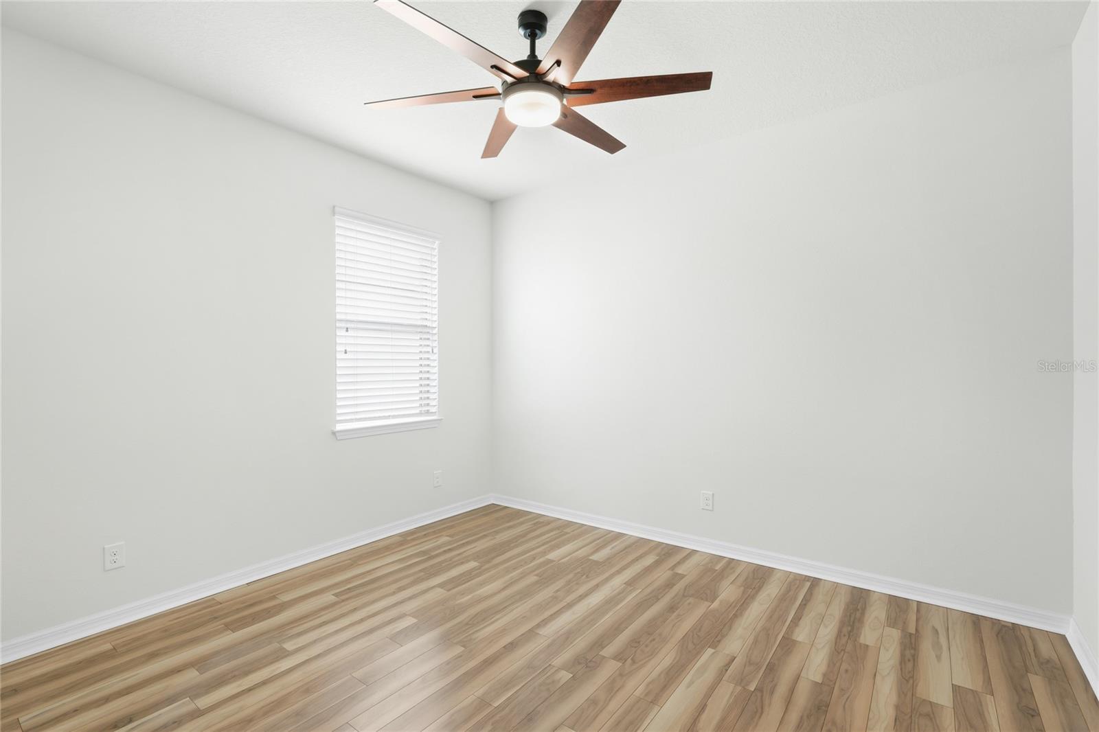 Image 23 of 62 For 5539 105th Terrace E