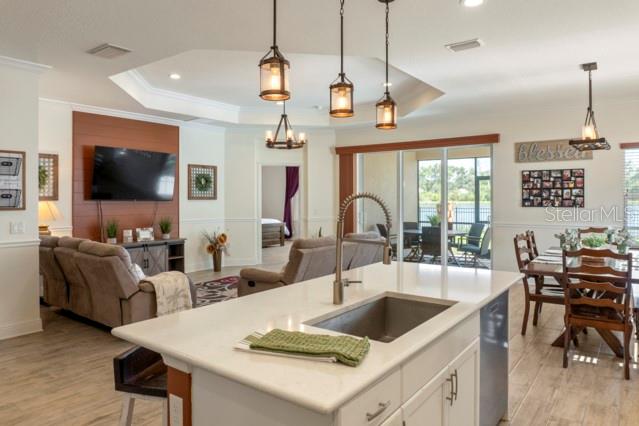 Image 11 of 57 For 7657 Ridgelake Circle