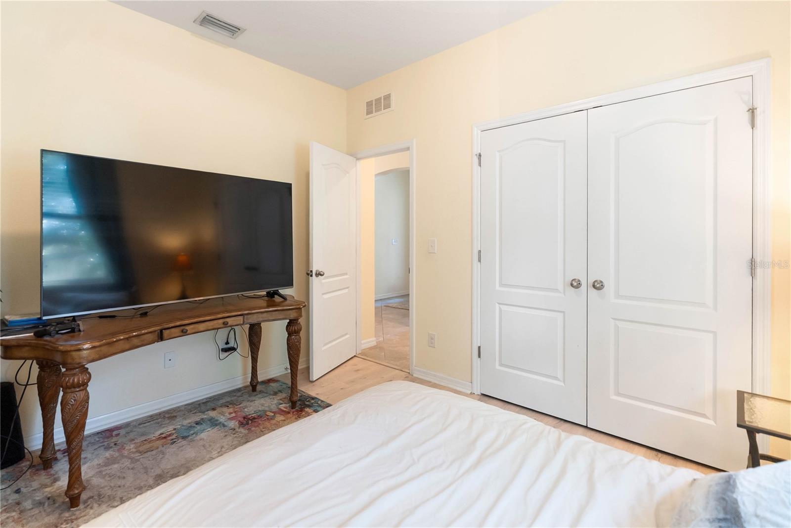Image 30 of 47 For 6228 35th Court E