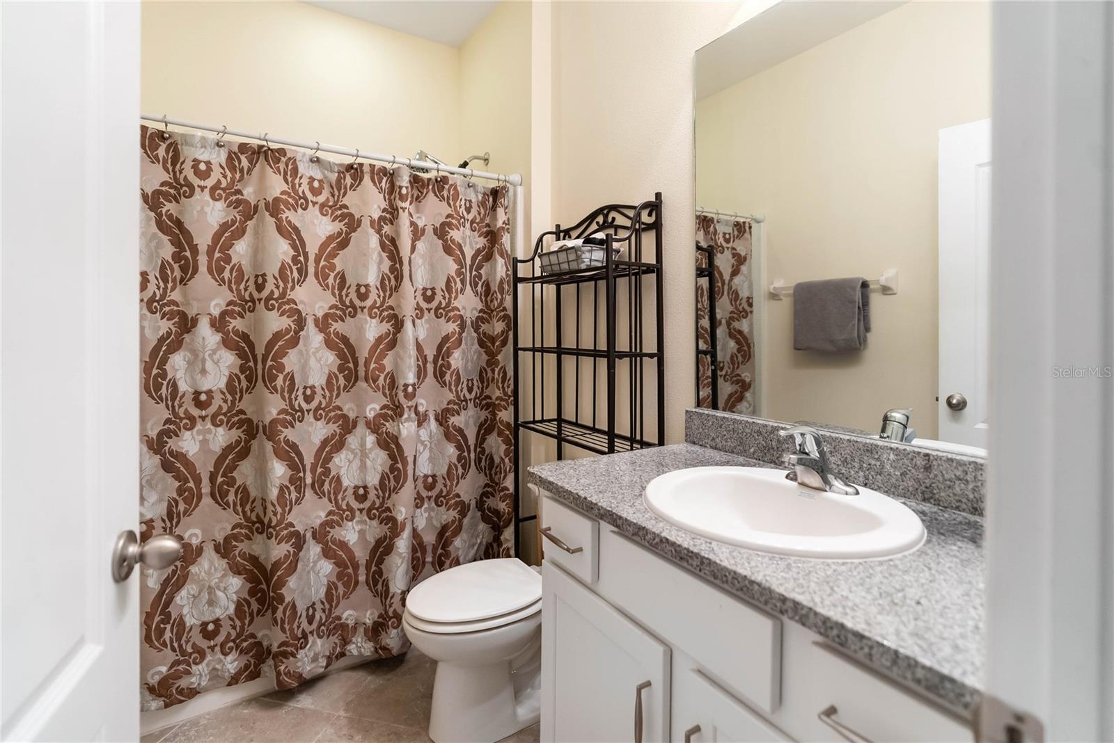 Image 31 of 47 For 6228 35th Court E