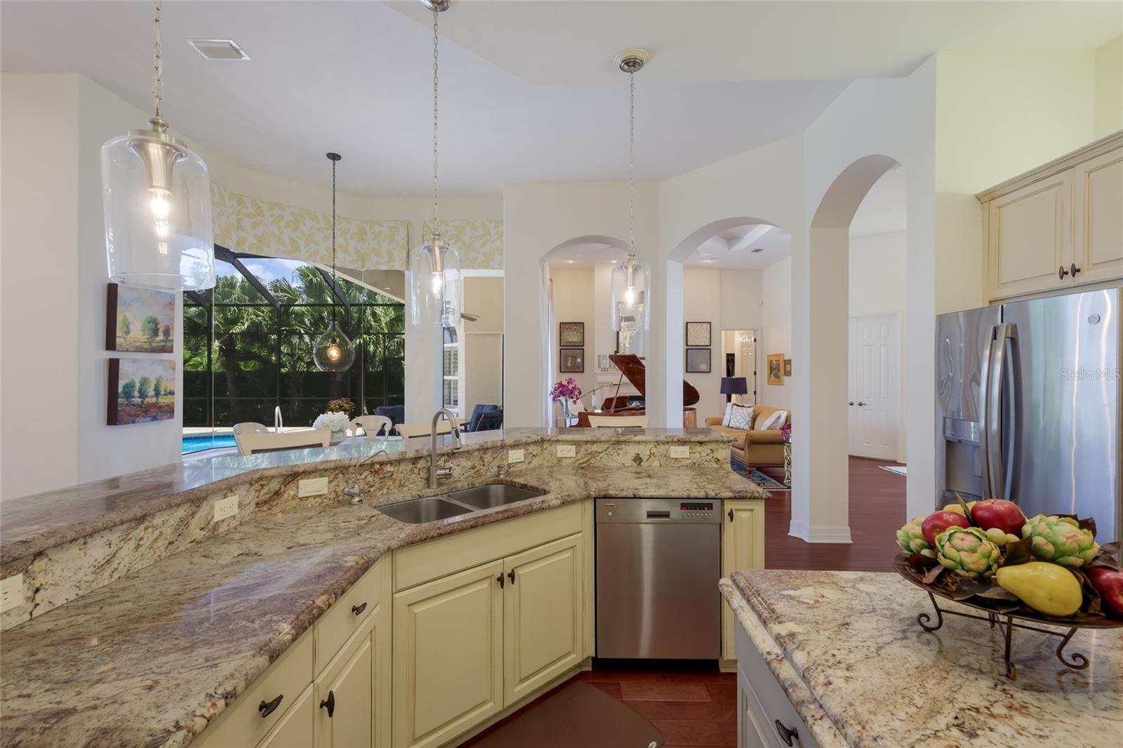 Image 24 of 82 For 7207 Ashland Glen