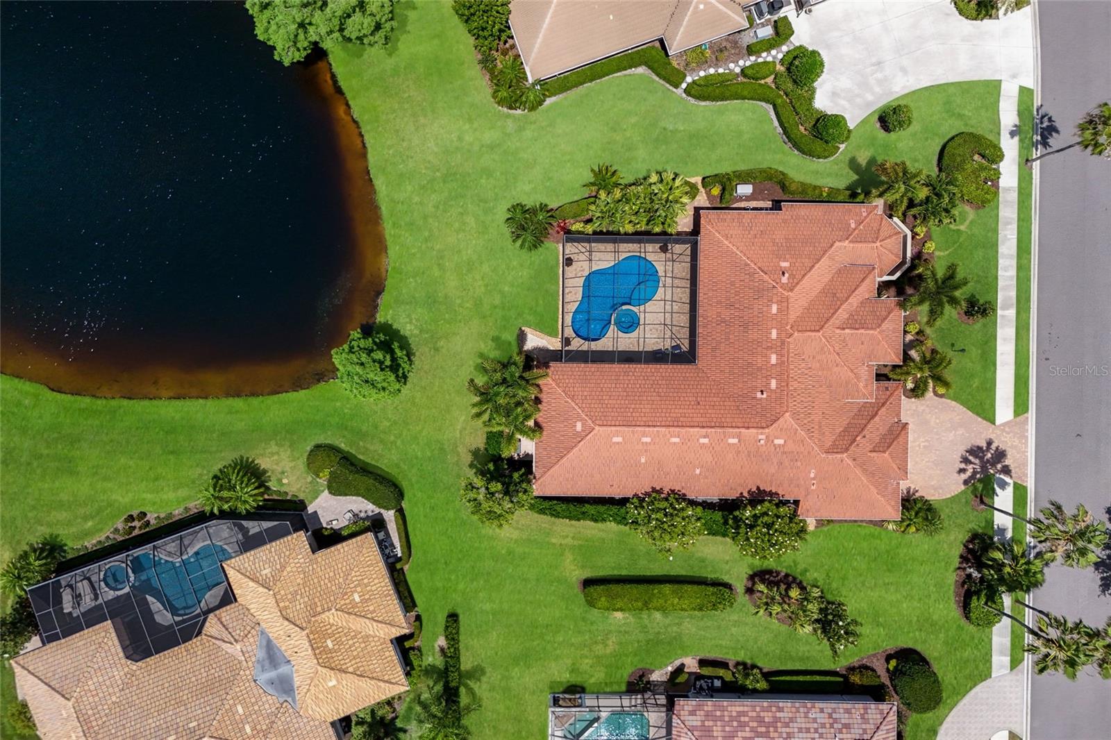 Image 4 of 82 For 7207 Ashland Glen