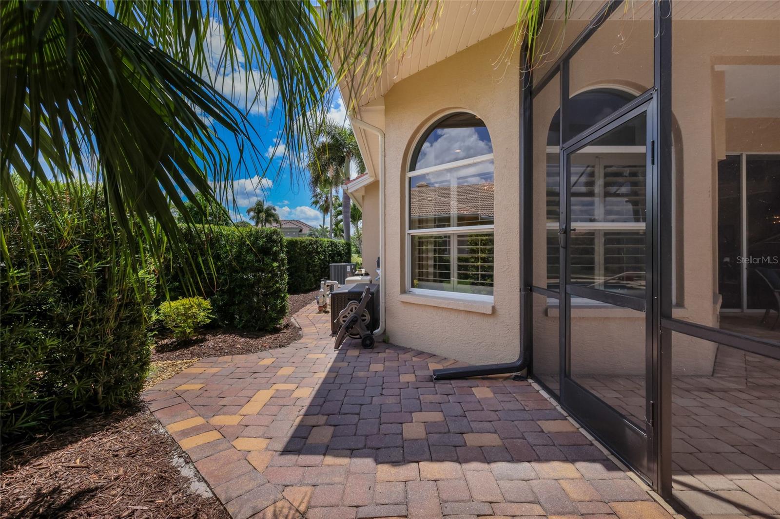 Image 62 of 82 For 7207 Ashland Glen