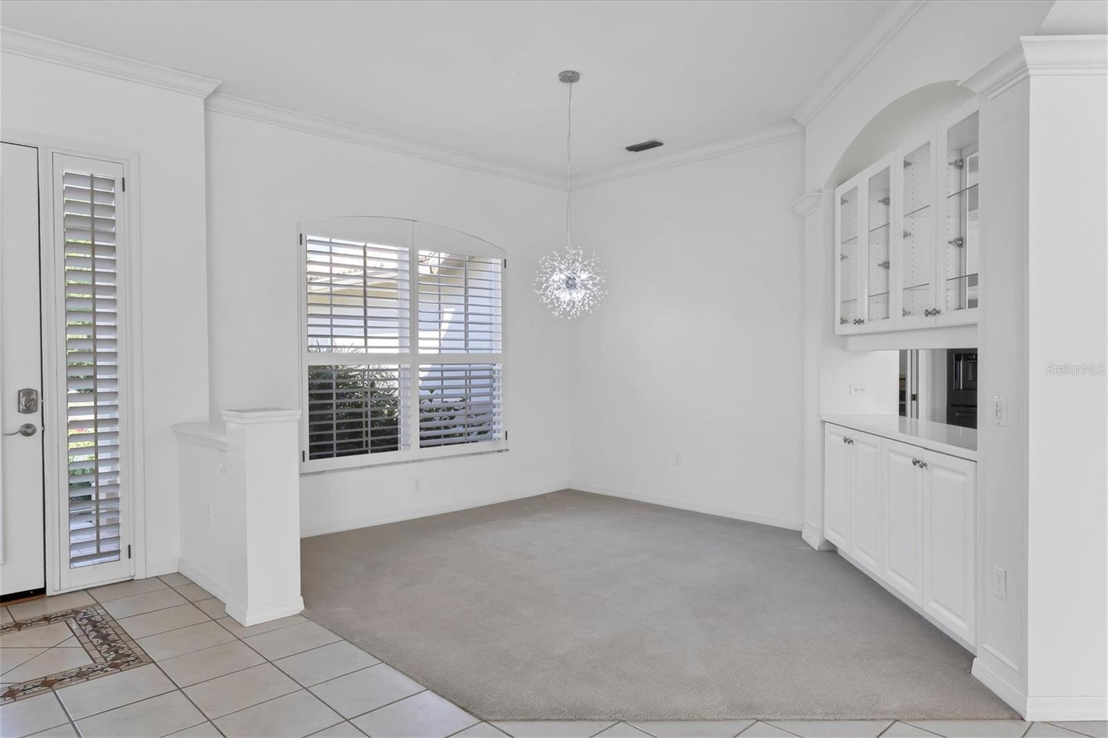 Image 11 of 47 For 8501 Park Shore Lane