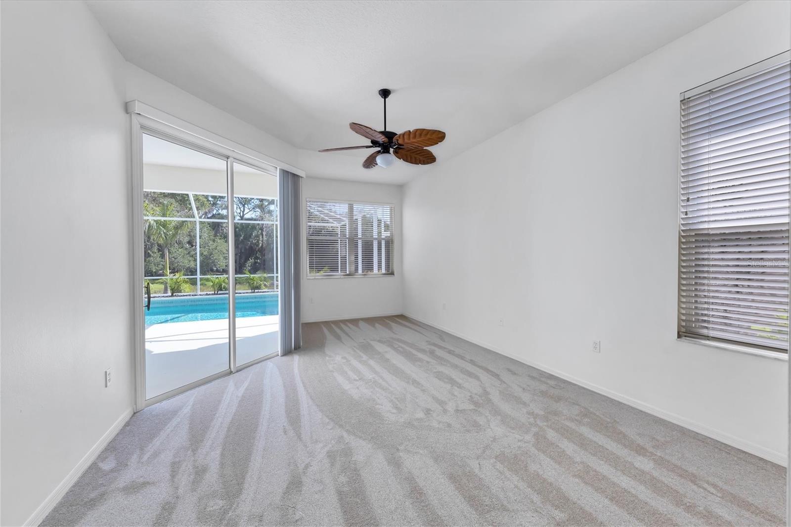 Image 23 of 47 For 8501 Park Shore Lane