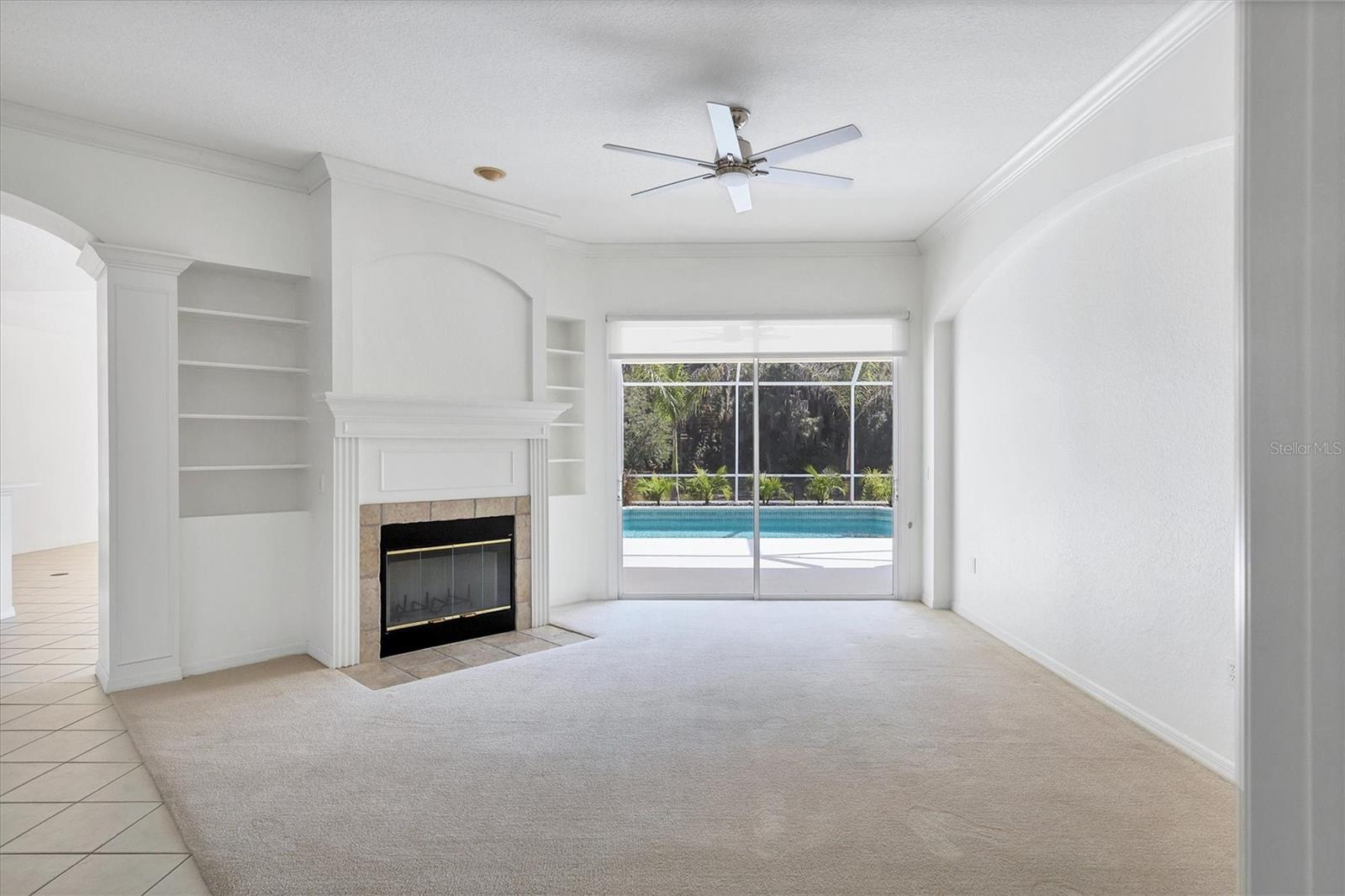 Image 7 of 47 For 8501 Park Shore Lane
