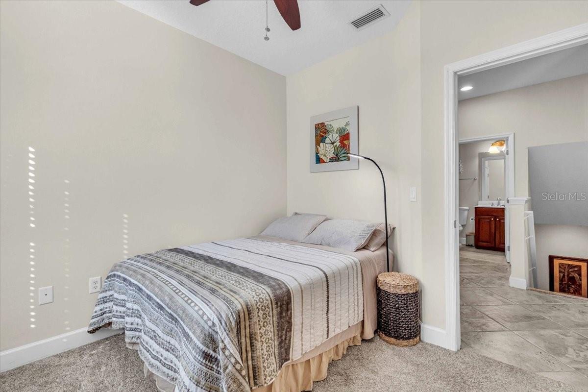 Image 21 of 30 For 8106 Moonstone Drive 17-204