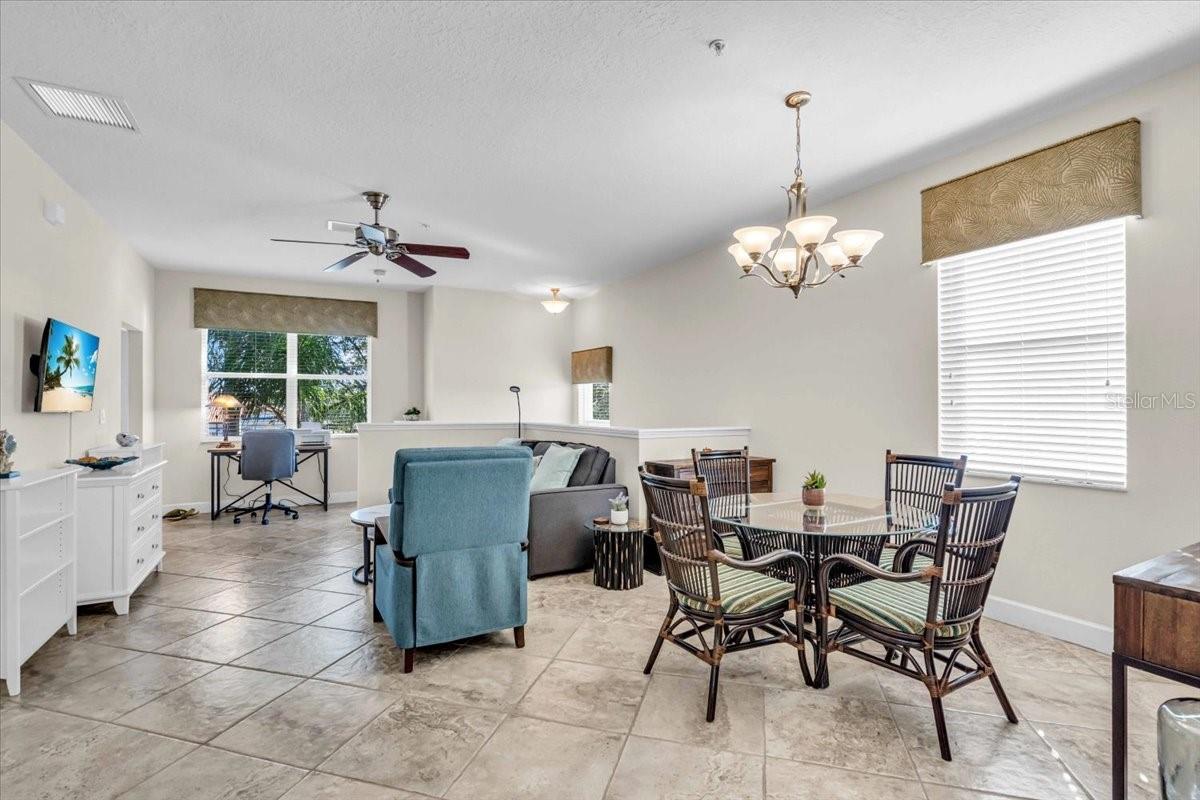 Image 7 of 30 For 8106 Moonstone Drive 17-204