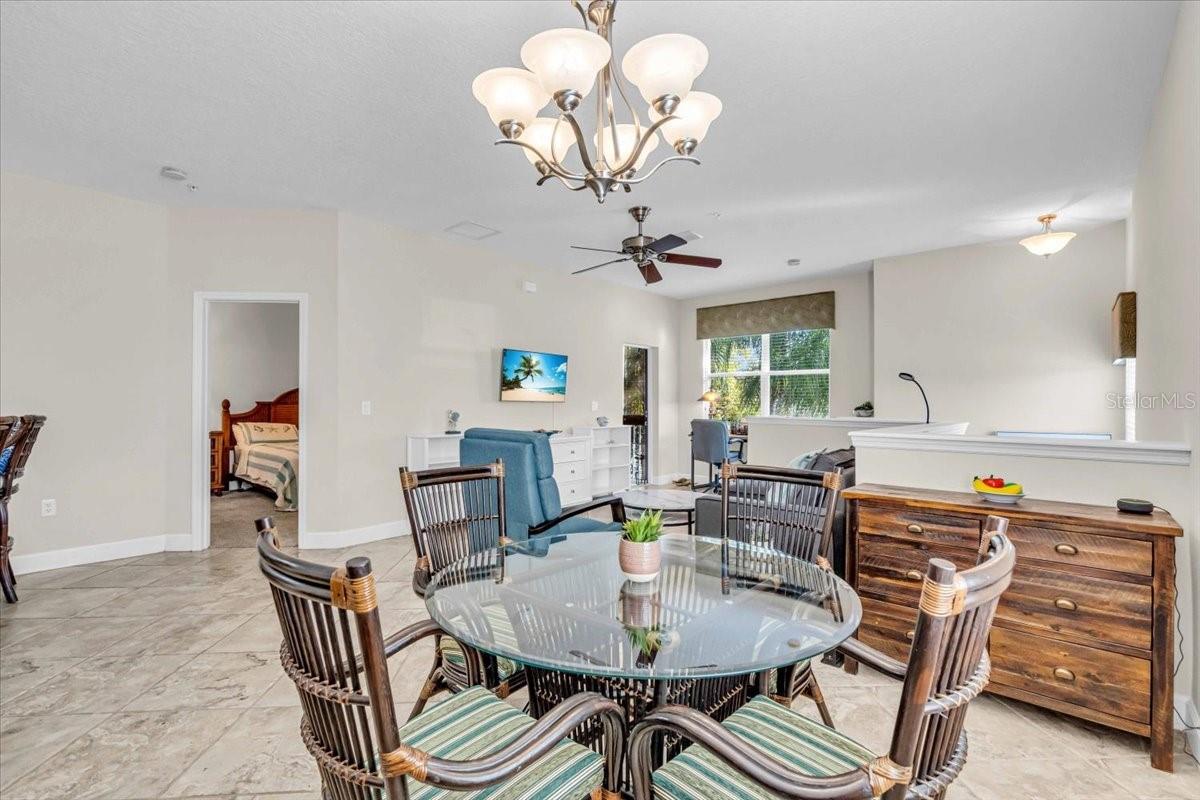Image 8 of 30 For 8106 Moonstone Drive 17-204