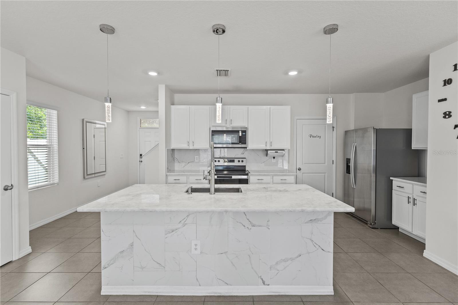 Image 14 of 54 For 5750 Cape Primrose Drive