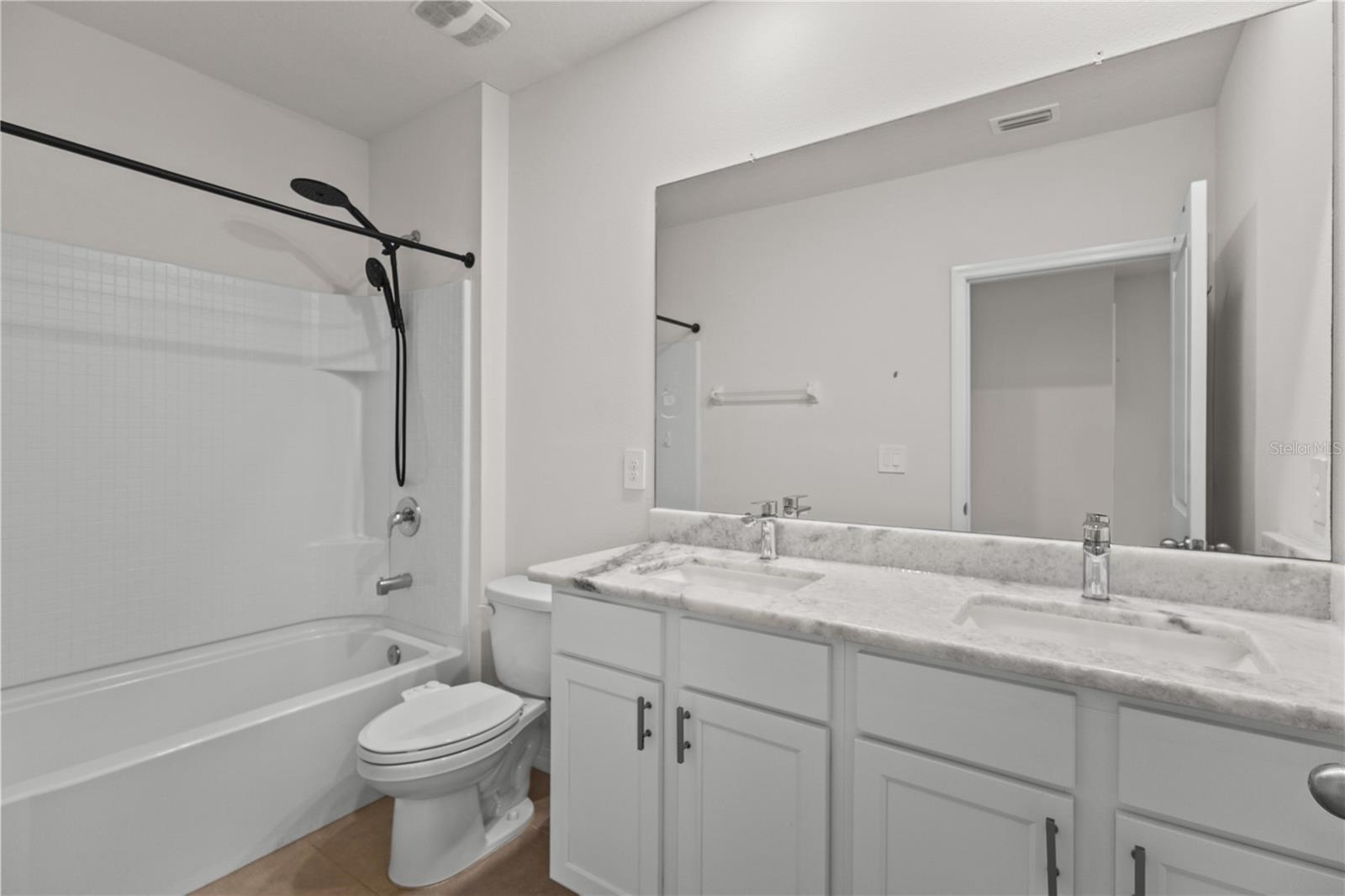 Image 33 of 54 For 5750 Cape Primrose Drive