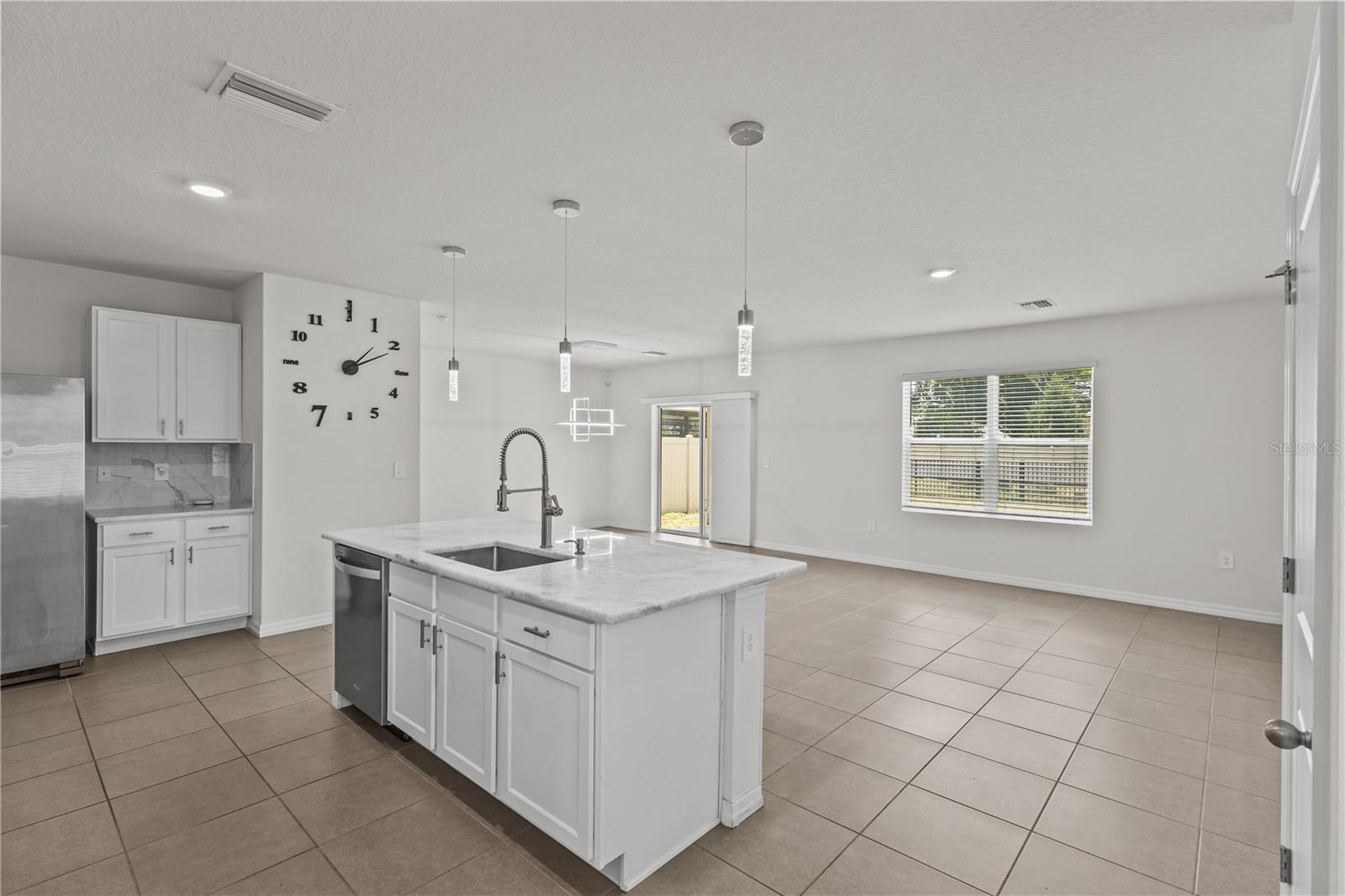 Image 7 of 54 For 5750 Cape Primrose Drive