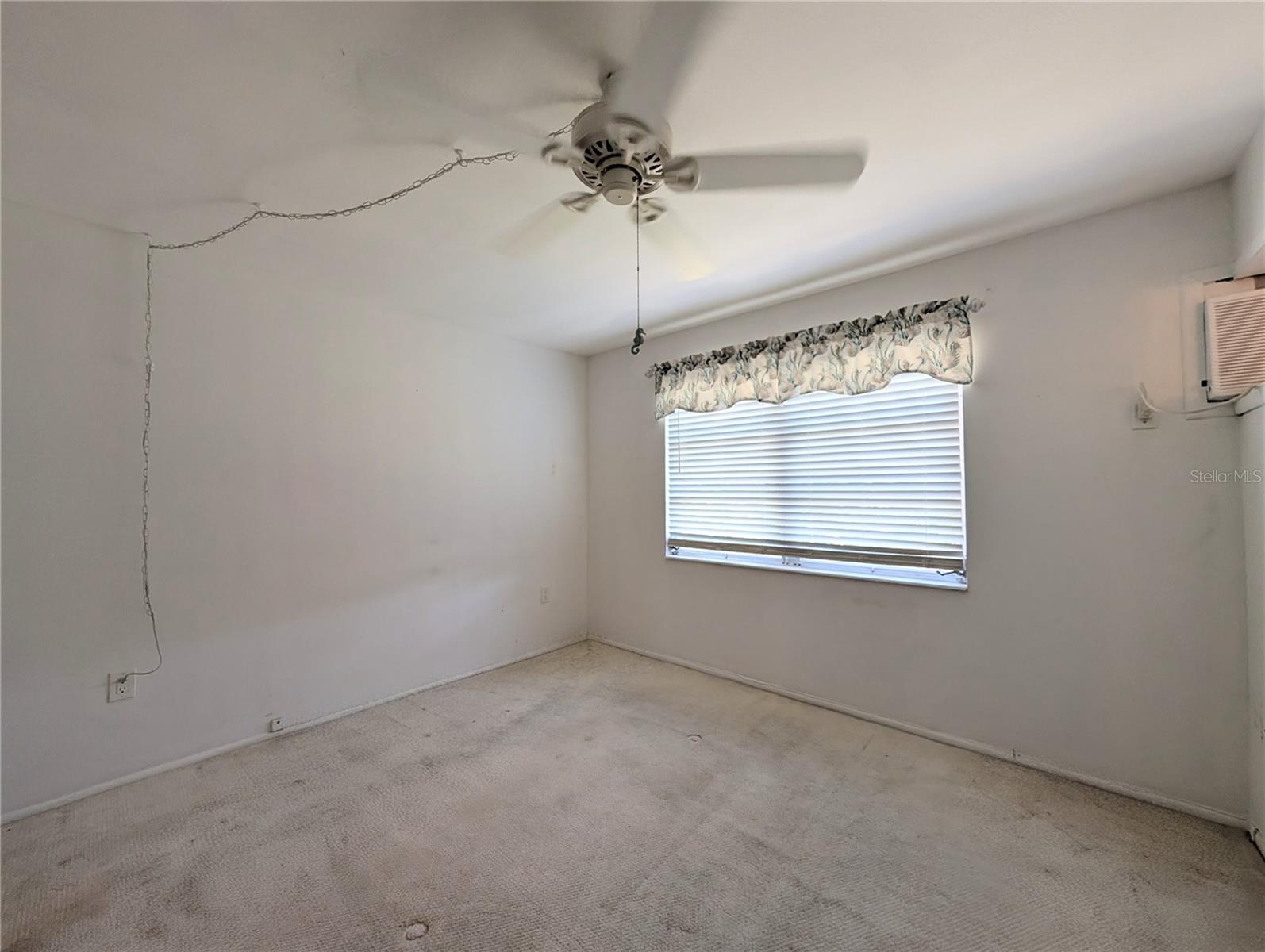 Image 13 of 27 For 2319 Canal Drive F26