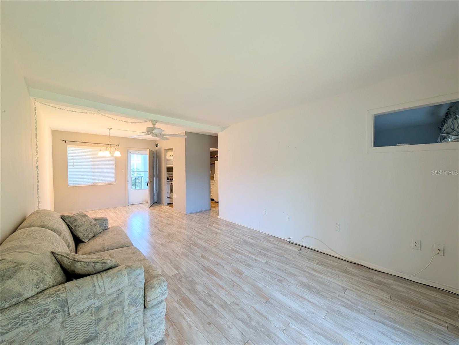 Image 3 of 27 For 2319 Canal Drive F26