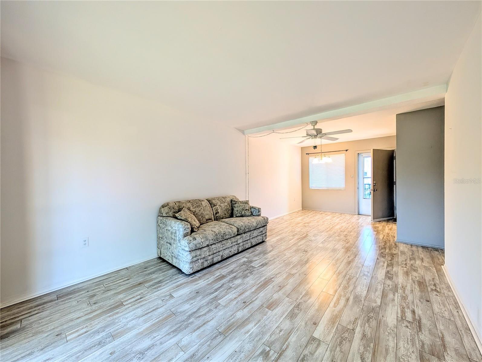 Image 4 of 27 For 2319 Canal Drive F26