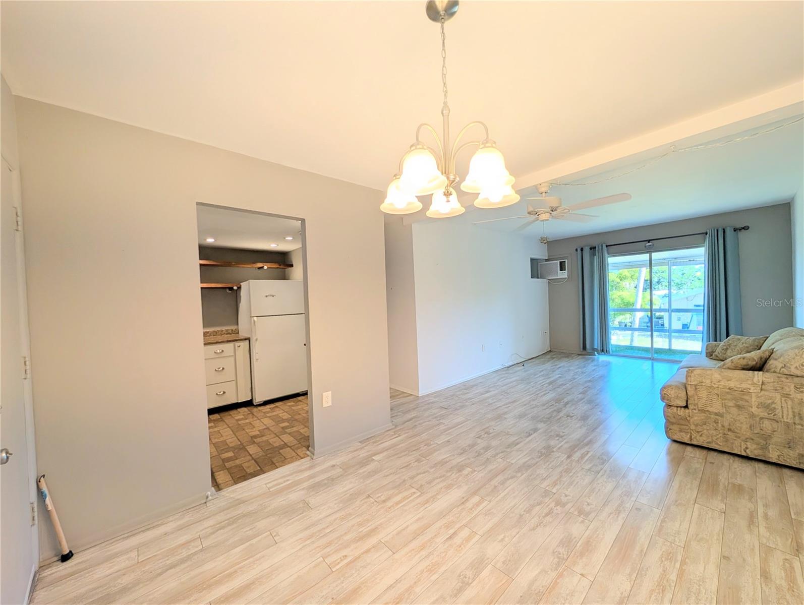 Image 5 of 27 For 2319 Canal Drive F26