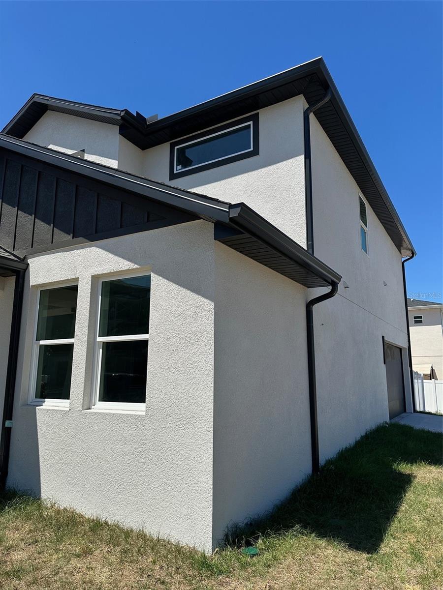 Image 2 of 22 For 2912 21st Street