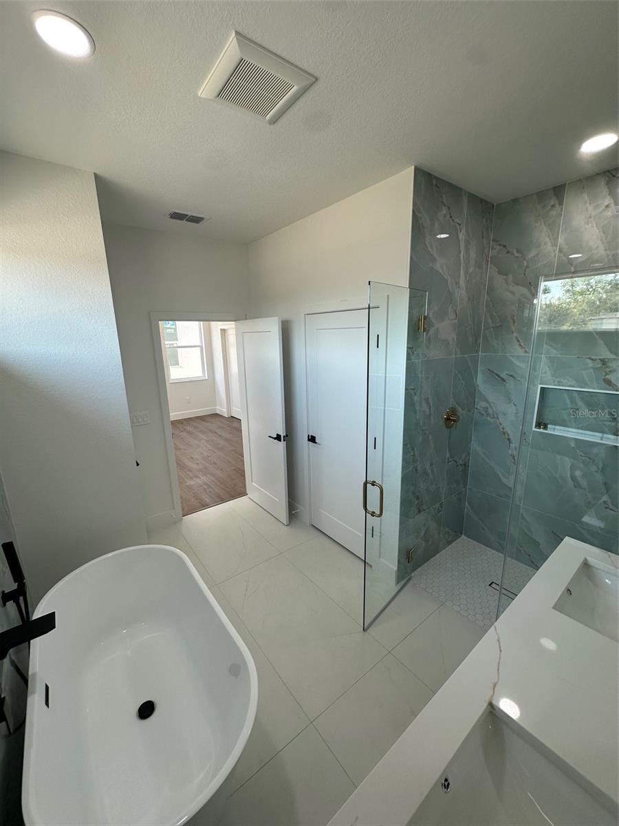 Image 21 of 22 For 2912 21st Street