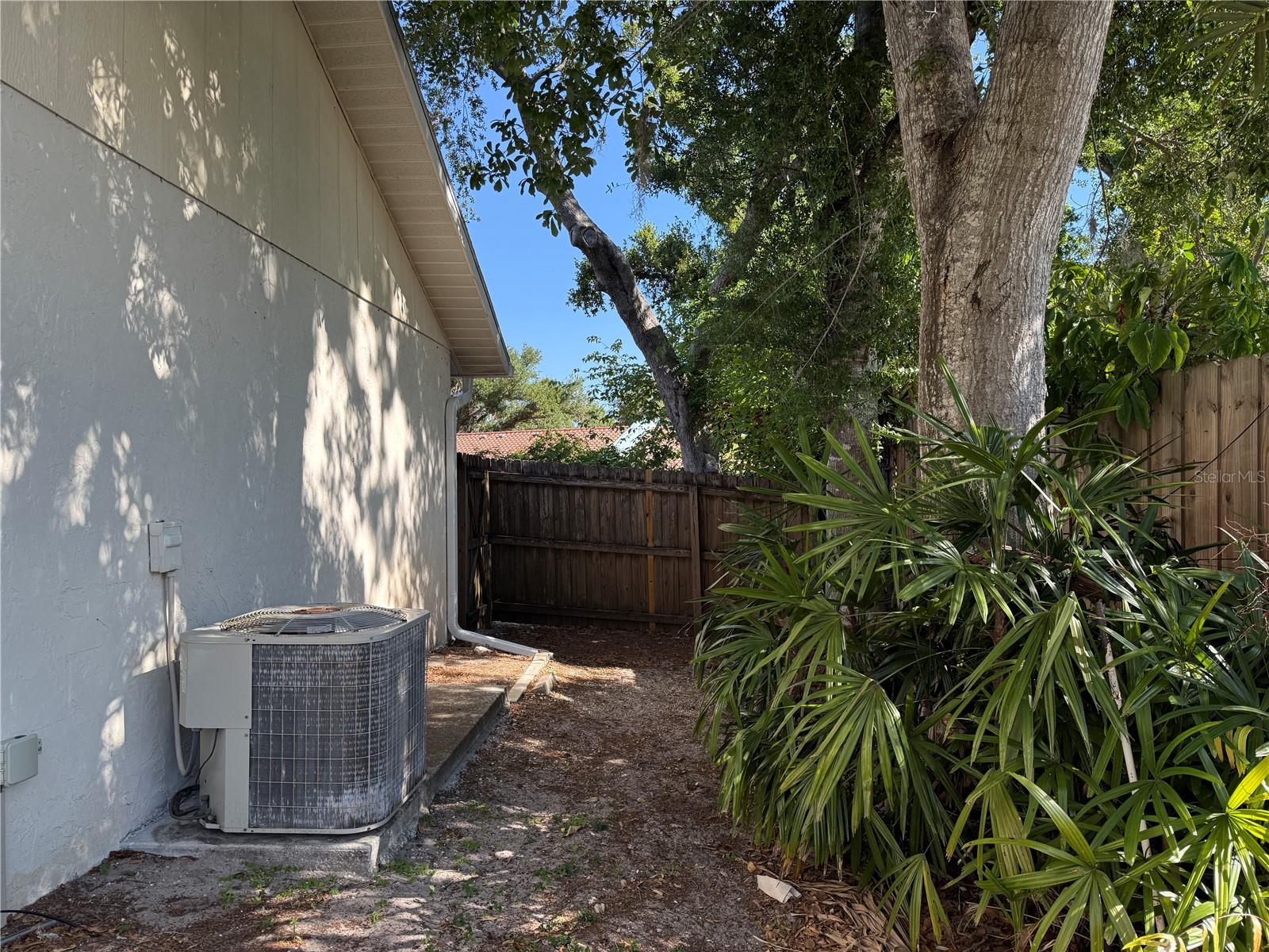 Image 21 of 24 For 4503 Hale Street