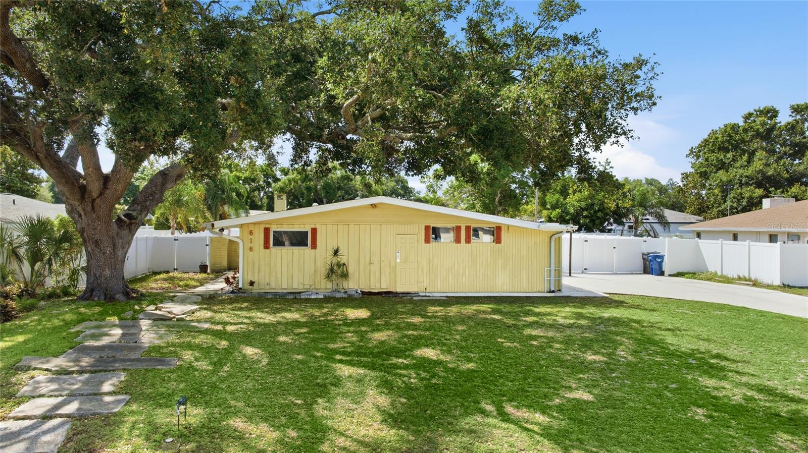 Details for 616 Saint Andrews Drive, SARASOTA, FL 34243