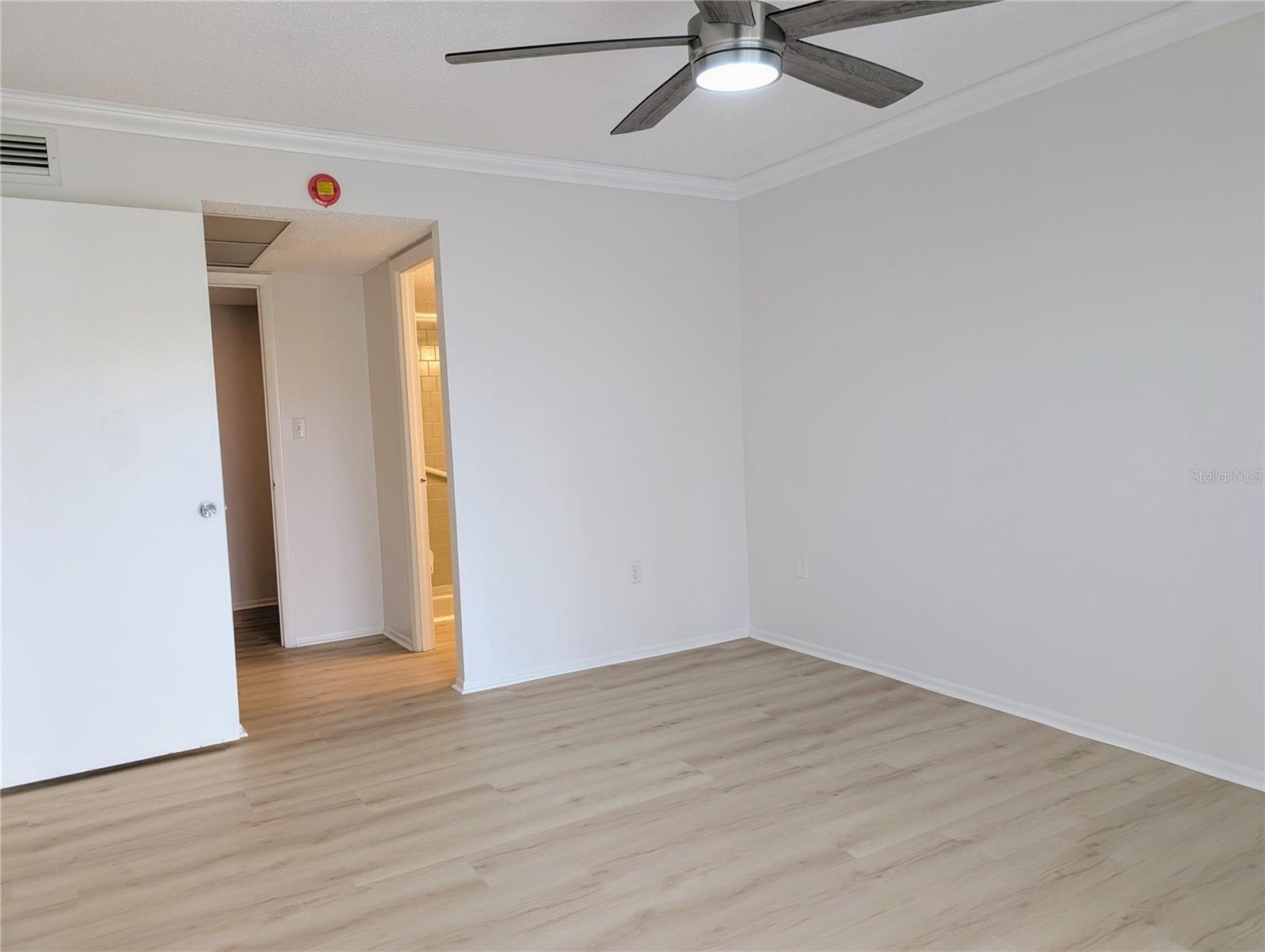 Image 12 of 26 For 4127 Heron Way E-111