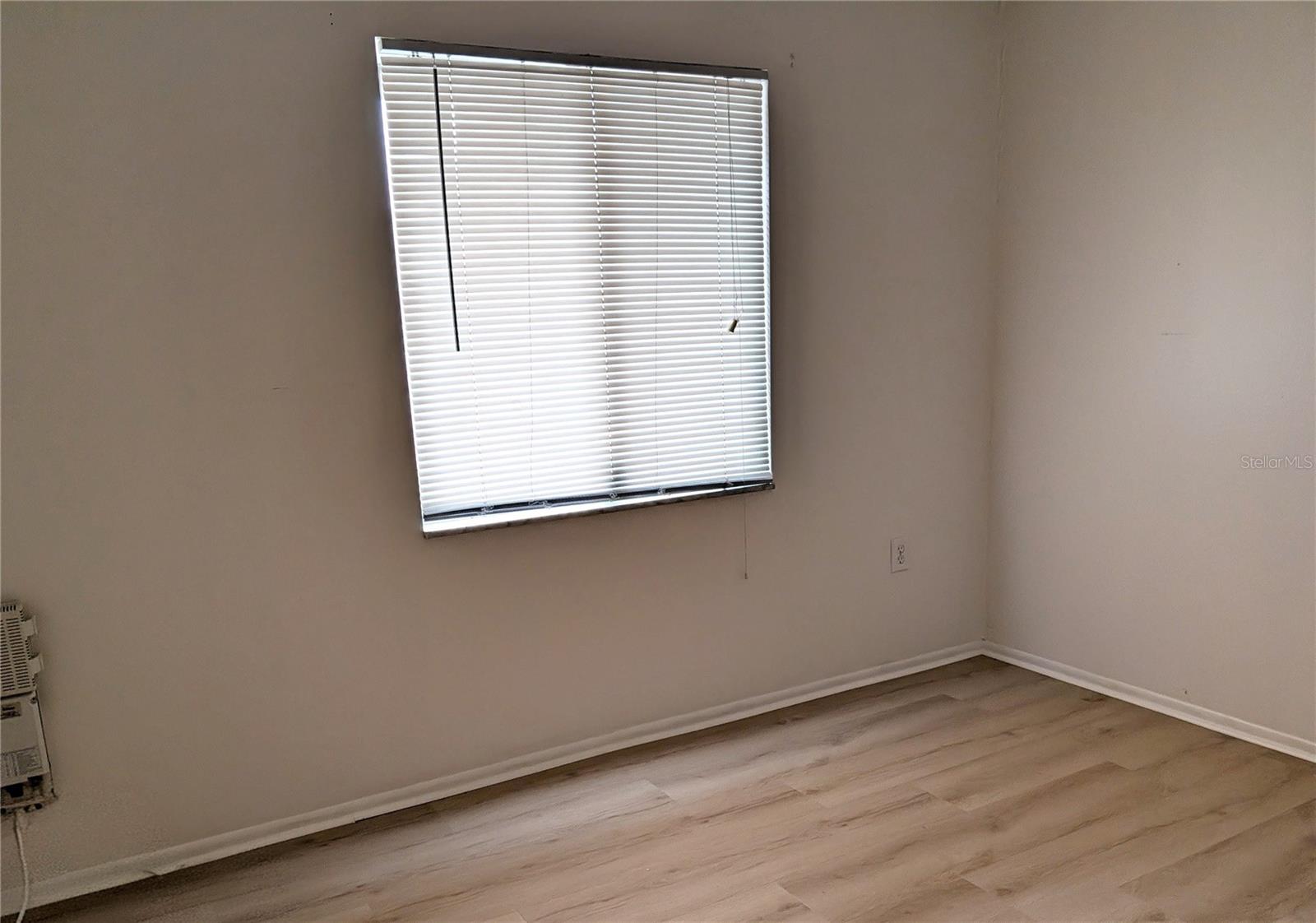Image 18 of 26 For 4127 Heron Way E-111