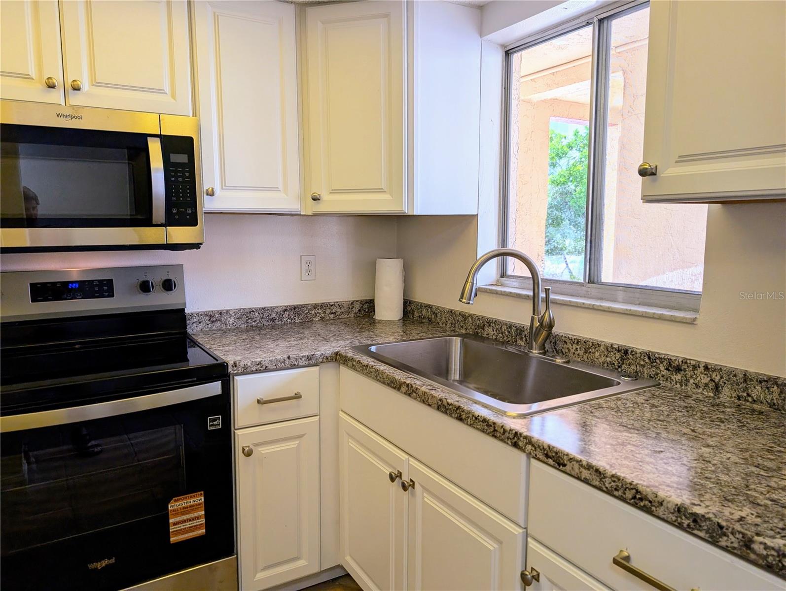 Image 5 of 26 For 4127 Heron Way E-111